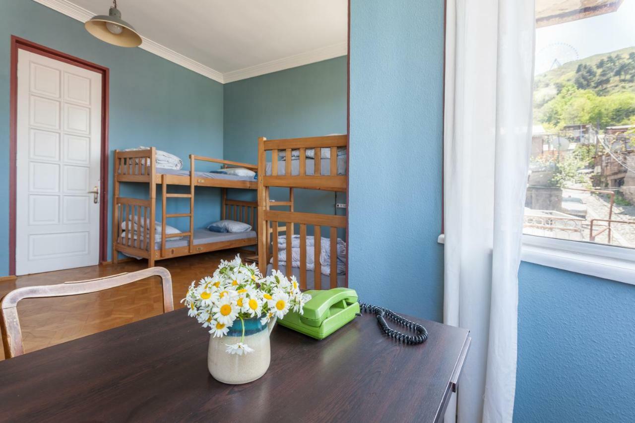 M42 Hostel ティビリシ エクステリア 写真