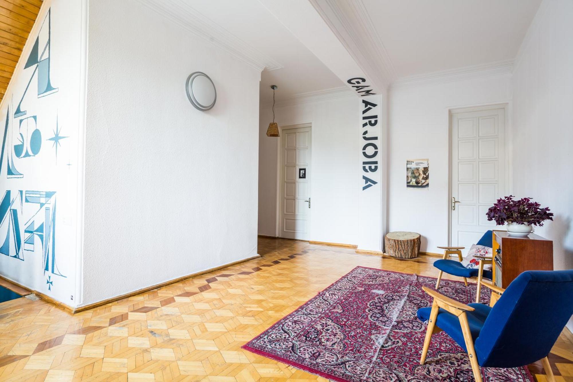 M42 Hostel ティビリシ エクステリア 写真